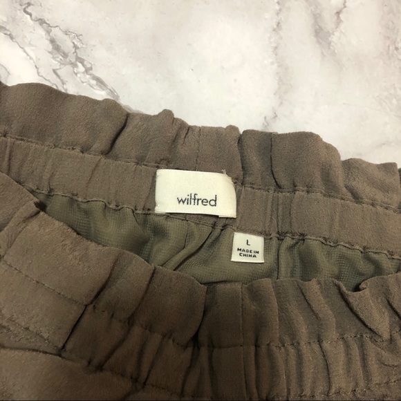 Wilfred Shorts - Picture 2 of 5